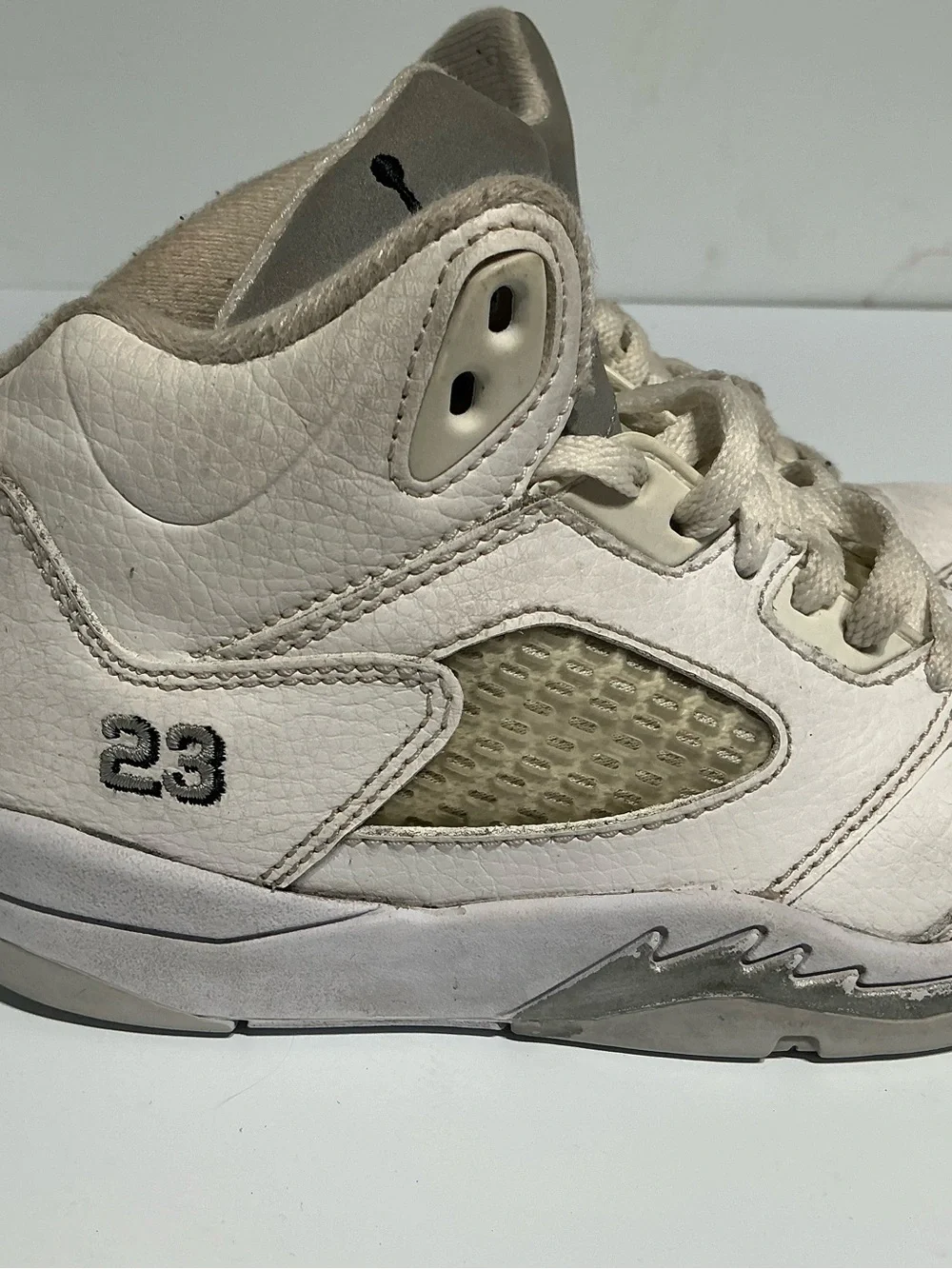 Jordan Kids Beige and Gray Jumpman Sneakers 11C